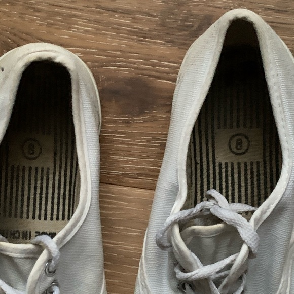 Urban Outfitters | tennis shoes - Picture 3 of 4